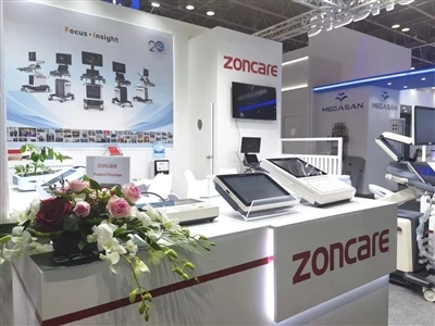 Valoisa alku vuodelle 2025: Zoncare loistaa Arab Healthissa Dubaissa